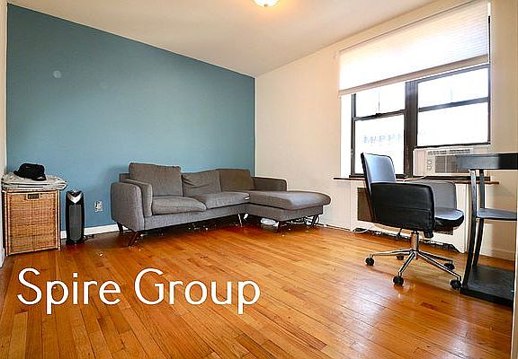 4th image of 646 10th Ave APT 4A