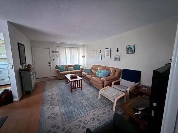 505 66th Ave APT 12, Saint Pete Beach, FL 33706