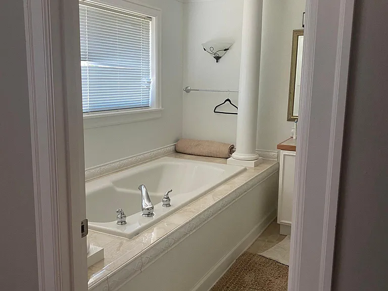 20405 SE 127th St — Photo 5