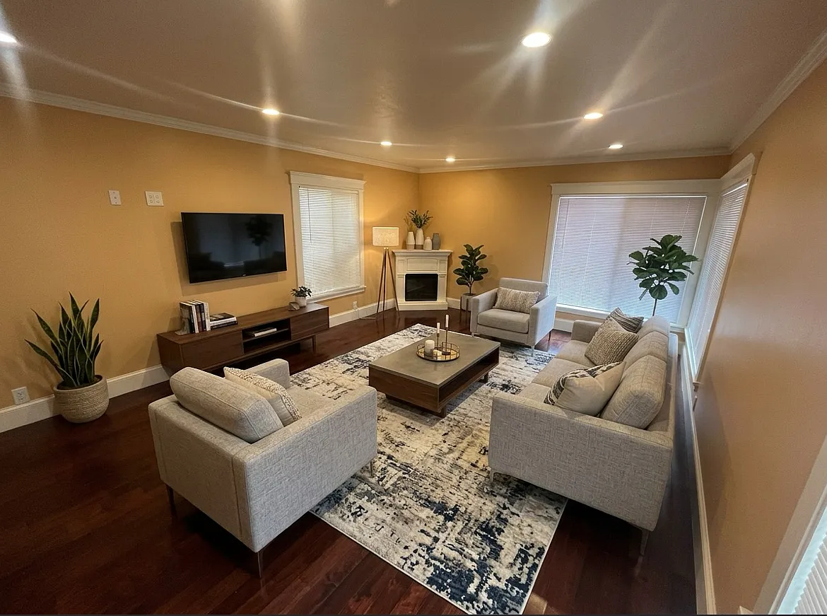 2 bed, 1378 sqft, $2,895 — Photo 2