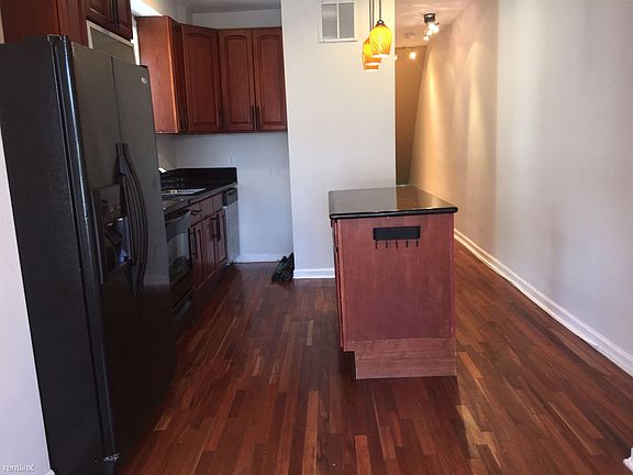 2nd image of 2905 W Girard Ave