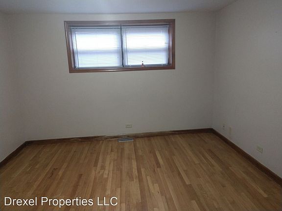 3rd image of 4318 N Laramie Ave APT G
