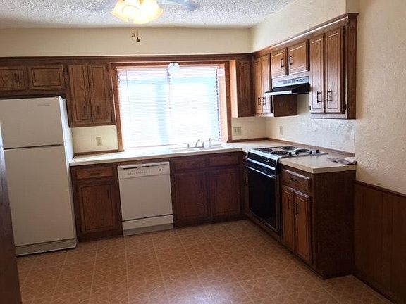 Spacious Kitchen with Refrigerator