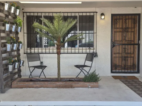 8916 E Palms Park Dr, Tucson, AZ 85715