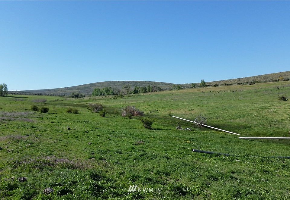 1st image of 2 Hidden Acres Dr Drive