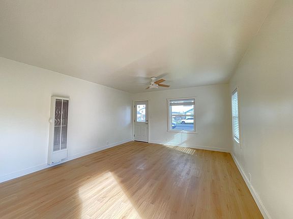 3rd image of 225 S G St #26185955D