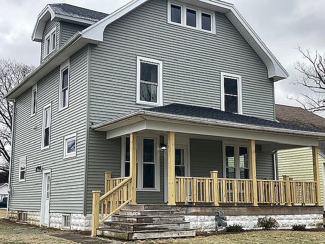 1st image of 40 Heilman St
