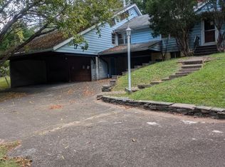 36 Playhouse Ln, Woodstock, NY 12498