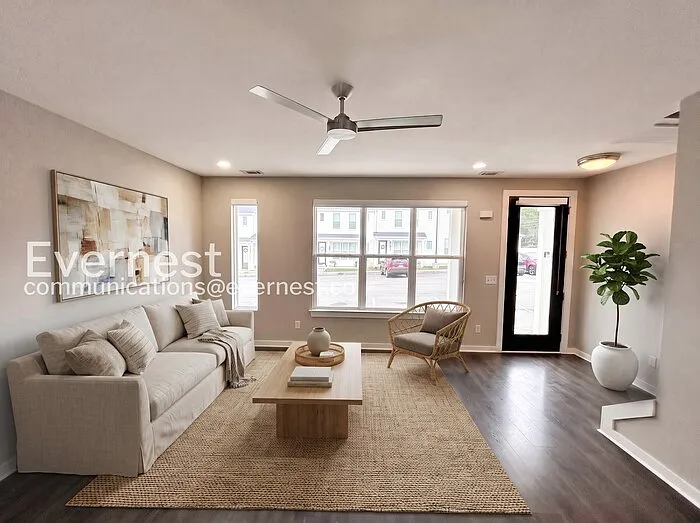 302 Jeffries Way — Photo 4