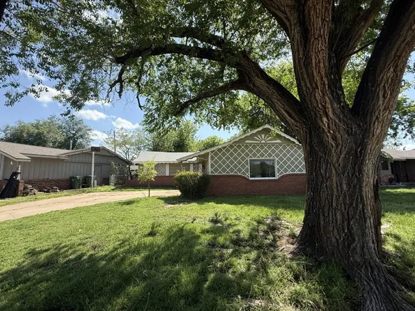 200 Spruce Dr, Yukon, OK 73099