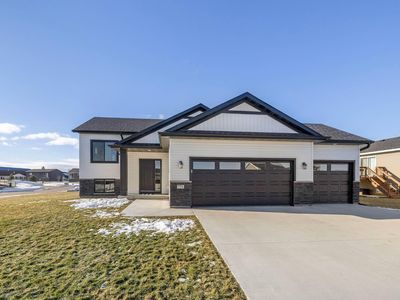 729 Tall Grass Ln, Wanamingo, MN, 55983