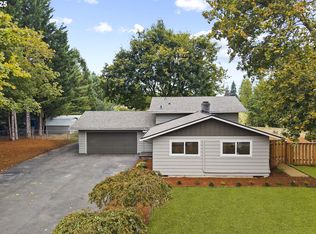 18133 S Clear Acres Dr, Oregon City, OR 97045