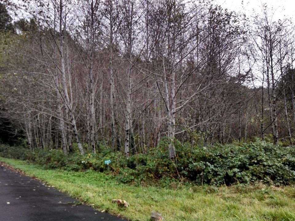 2nd image of 25905 Highway 101 N