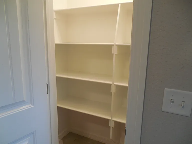 1111 Gardenia St — Photo 24