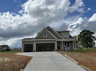 82 Royal Ella Ct, Fuquay Varina, NC 27526