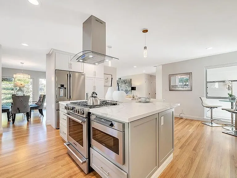 661 W Remington Dr — Photo 1
