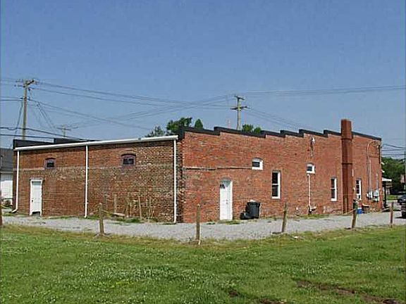 4th image of 3117 Kings Hwy