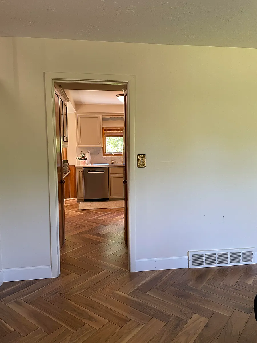 Building Photo - 3586 Glencairn Rd