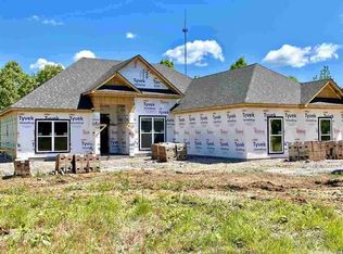 1074 E Glazeypeau Rd, Hot Springs, AR 71909
