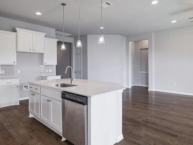 724 Kingston Pl — Photo 11