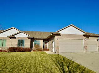 1610 Stewart Dr, Aberdeen, SD 57401