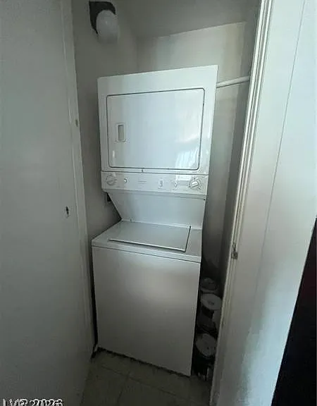 4575 Dean Martin Dr #1011 — Photo 10