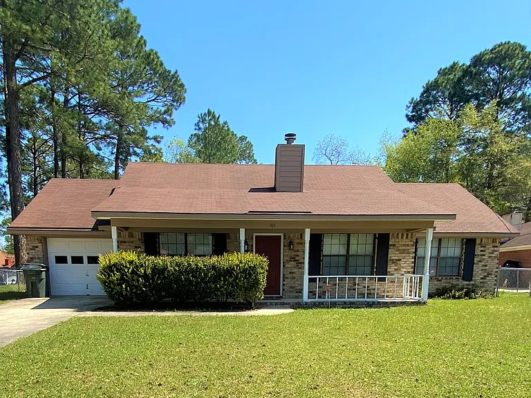 105 Maid Marian Ct — Photo 1