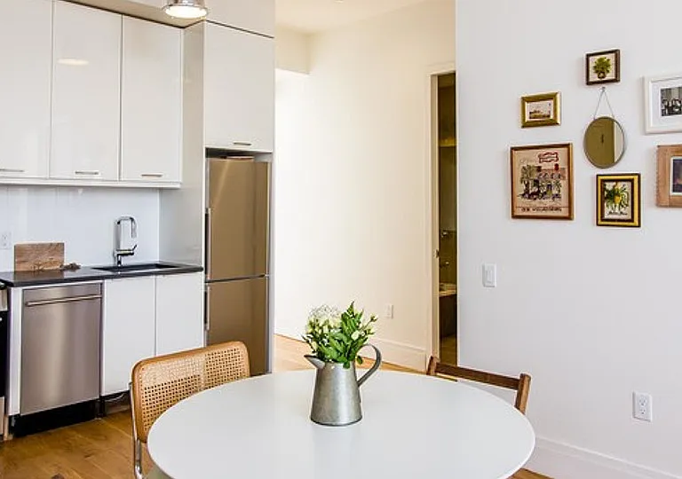 17 Monitor St #2F — Photo 14