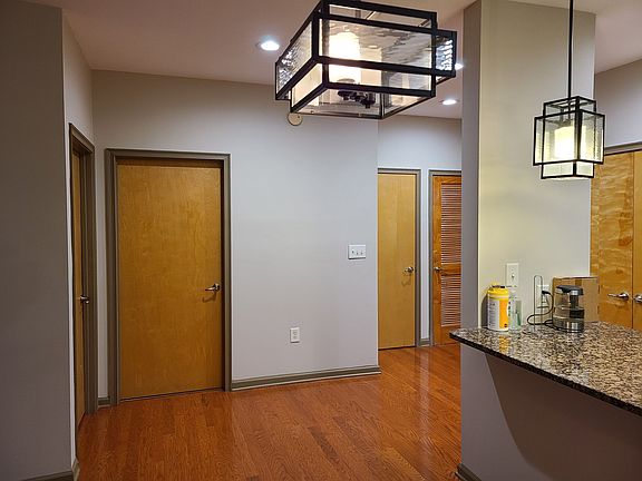 5th image of 898 Oak St SW Unit 3227