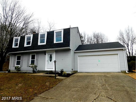 3rd image of 9404 Fairhaven Ave
