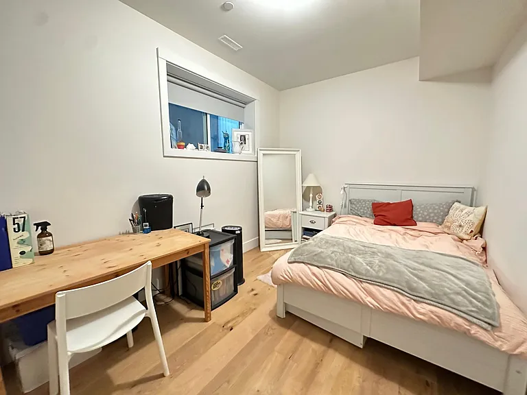 15536 Columbia Ave #15536 — Photo 4