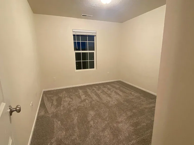 8258 W Saddlehorn St — Photo 5
