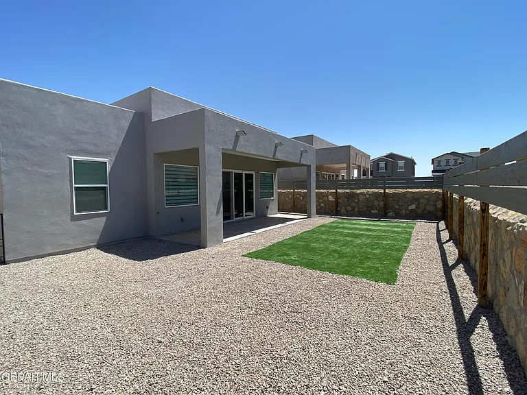 12360 Desert Wolf Ave — Photo 26