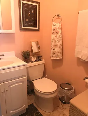 Rented by Anchor Associates | media 21