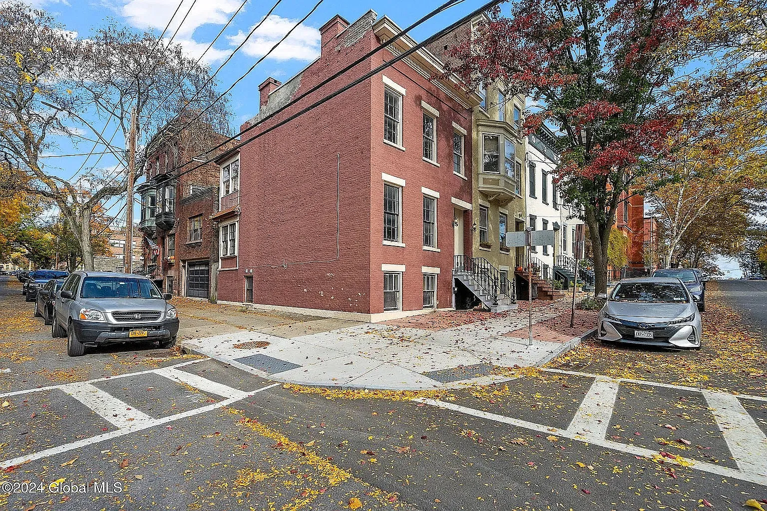 41 Dove St - Main House — Photo 1