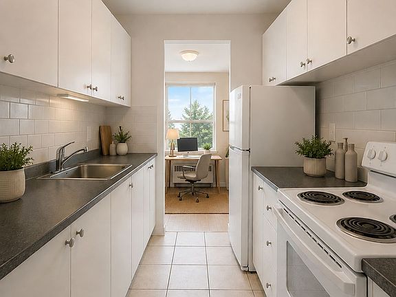 2nd image of 1725 Lawrence Ave E #301