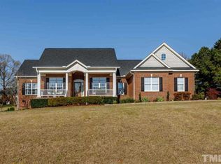 108 Broadleaf Dr, Angier, NC 27501