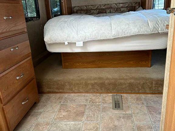 5th image of 34 Timber Dr #221