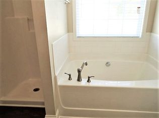 62 Oakmont Ct #1, Hampton, GA 30228