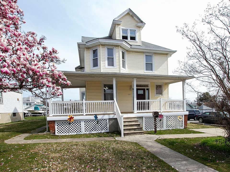 1st image of 104 W Overlea Ave