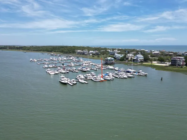 66 9th St W #A-8, Folly Beach, SC 29439
