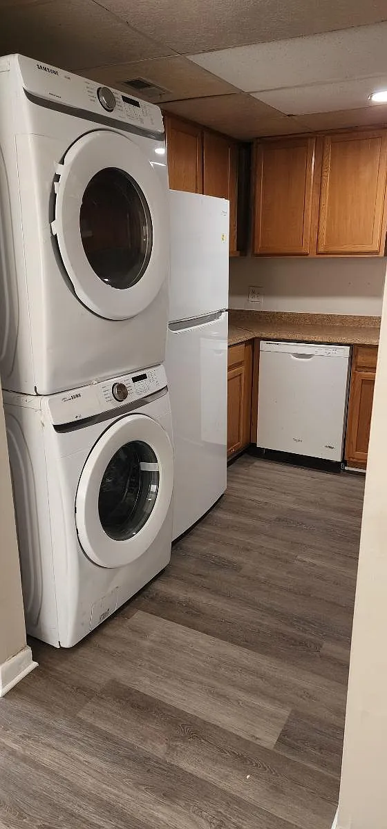 Washer and dryer in unit - 805 Windstream Way