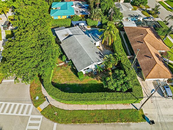 2nd image of 1624 W Terrace Dr