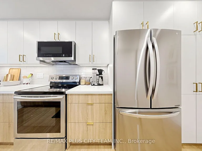 22 Southport St #437 — Photo 11