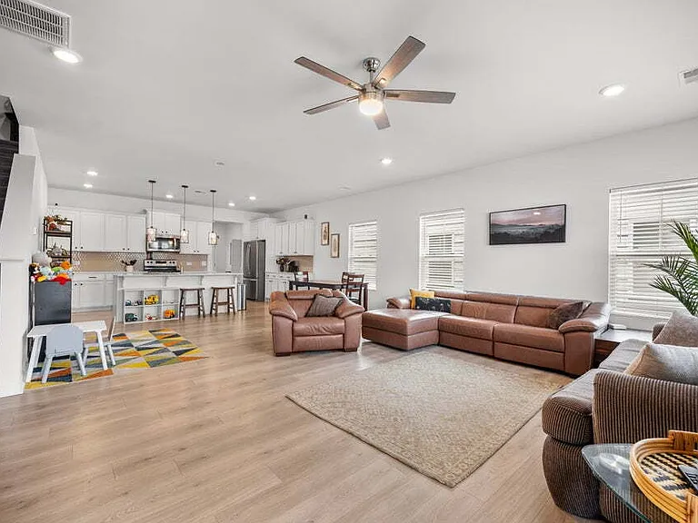 326 Surfbird Rd — Photo 10