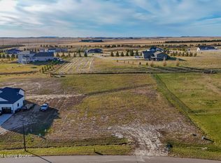 4127 Acres Dr, Dickinson, ND 58601