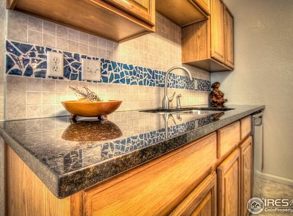 Gorgeous Remodeled Kitchen!