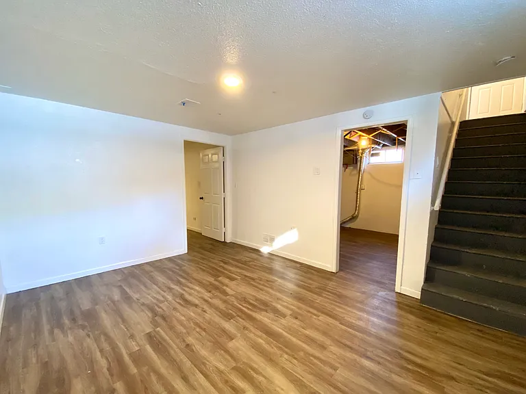 1310 S Newton St — Photo 16
