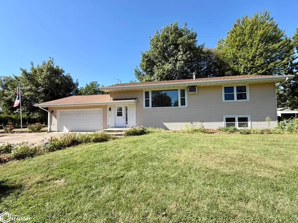 427 S 5th St, Wapello, IA 52653