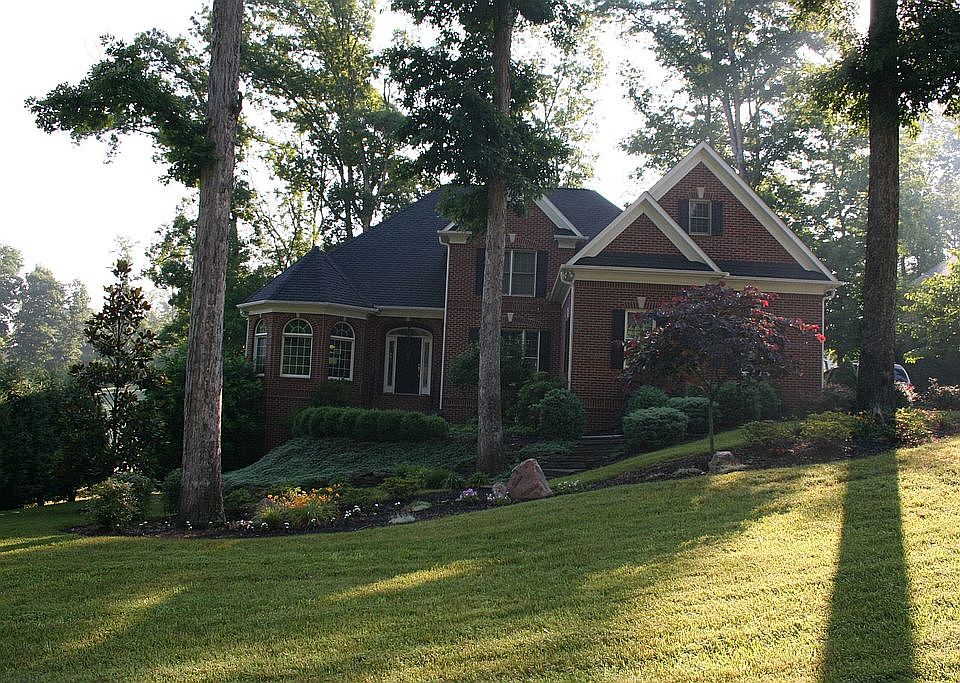 1st image of 1070 Oak Chase Blvd